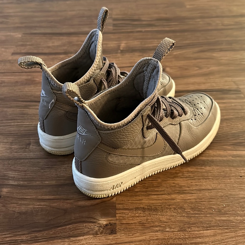 Nike High Top AirForce 1